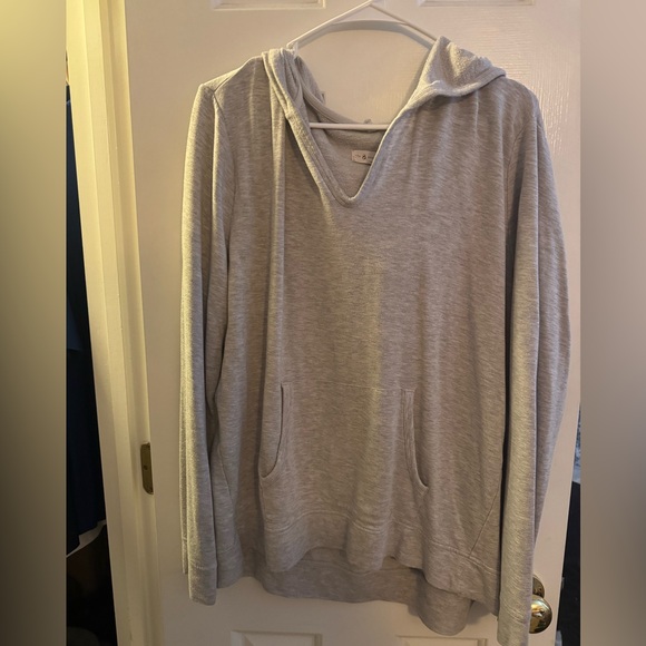 Lou & Grey Tops - Loft Lou & Gray Women’s Hoodie Heather Gray Size XL